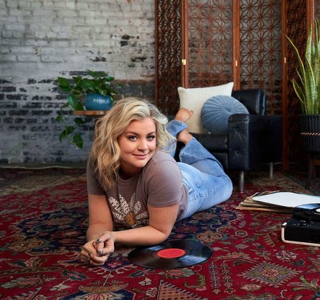 Foto desnuda filtrada de OnlyFans de Lauren Alaina