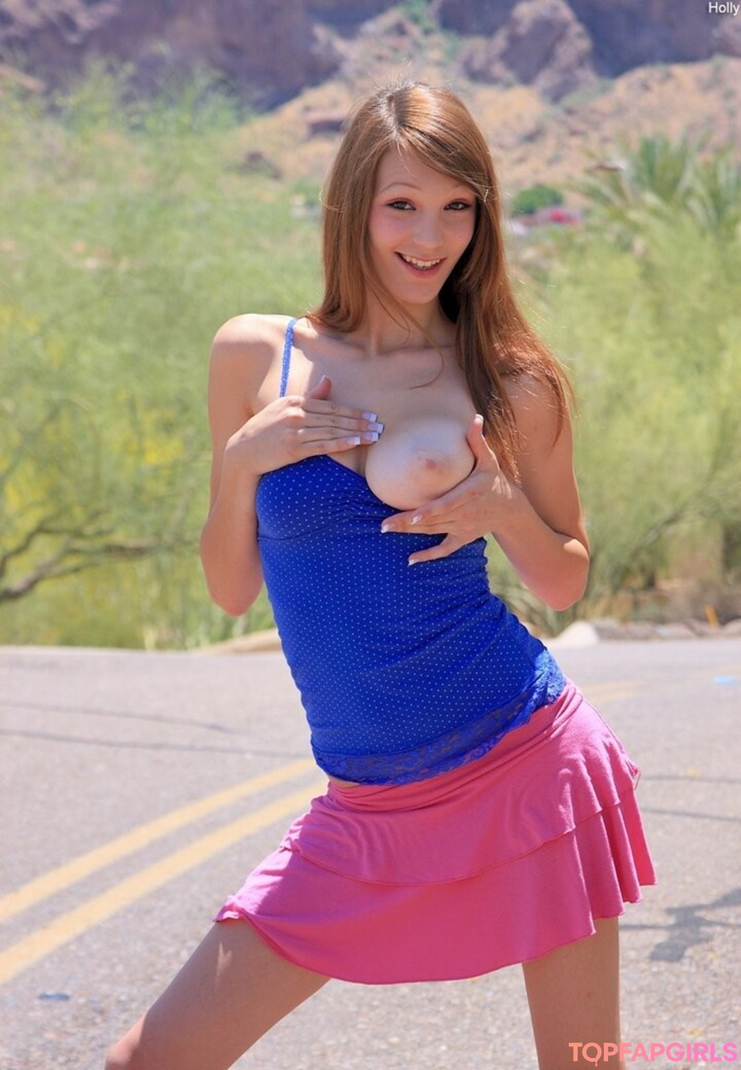 Foto desnuda filtrada de OnlyFans de Holly Michaels #22 Foto desnuda filtrada de OnlyFans de Holly Michaels #22