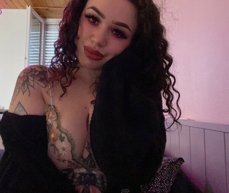 Foto desnuda filtrada de OnlyFans de Krolkmi