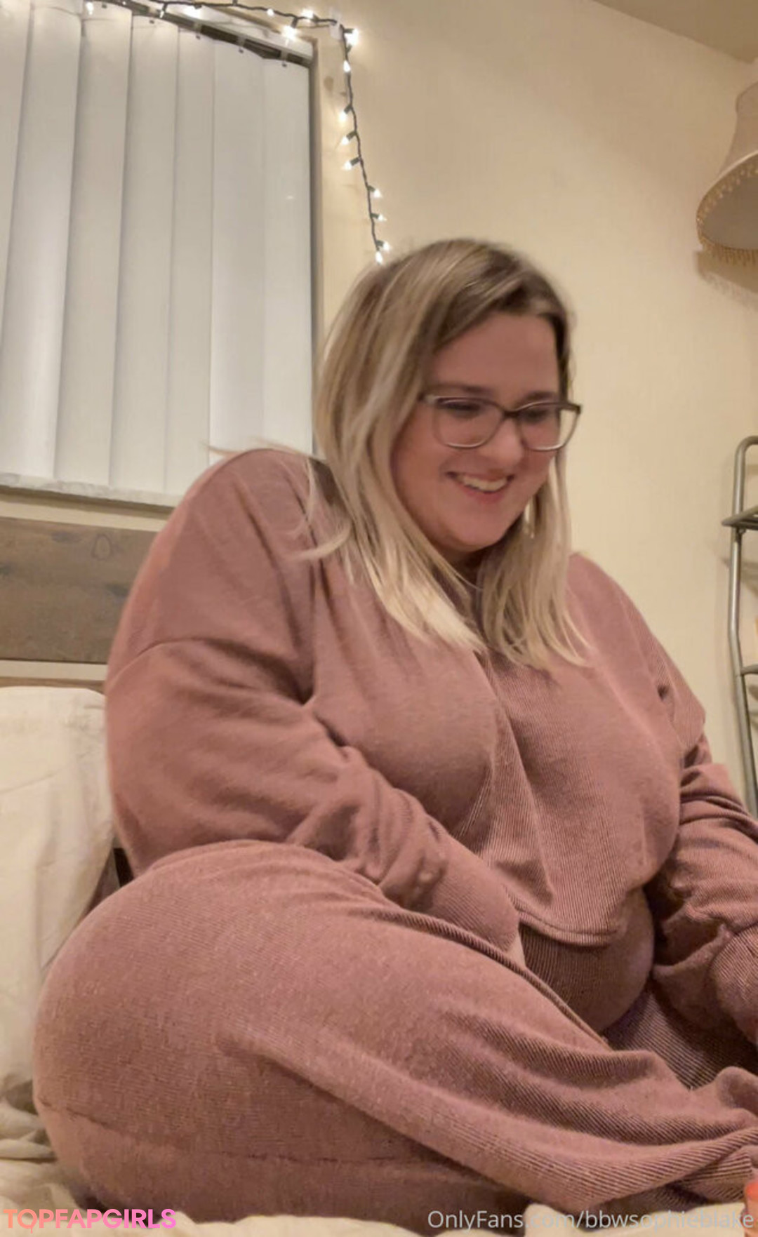 Foto desnuda filtrada de OnlyFans de Bbwsophieblake #271 Foto desnuda filtrada de OnlyFans de Bbwsophieblake #271