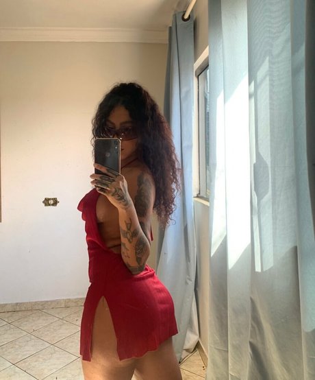 Foto desnuda filtrada de OnlyFans de Dosanjos