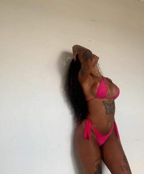 Foto desnuda filtrada de OnlyFans de Dosanjos