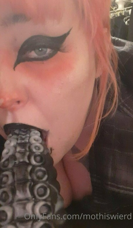 Foto desnuda filtrada de OnlyFans de Mothisweird