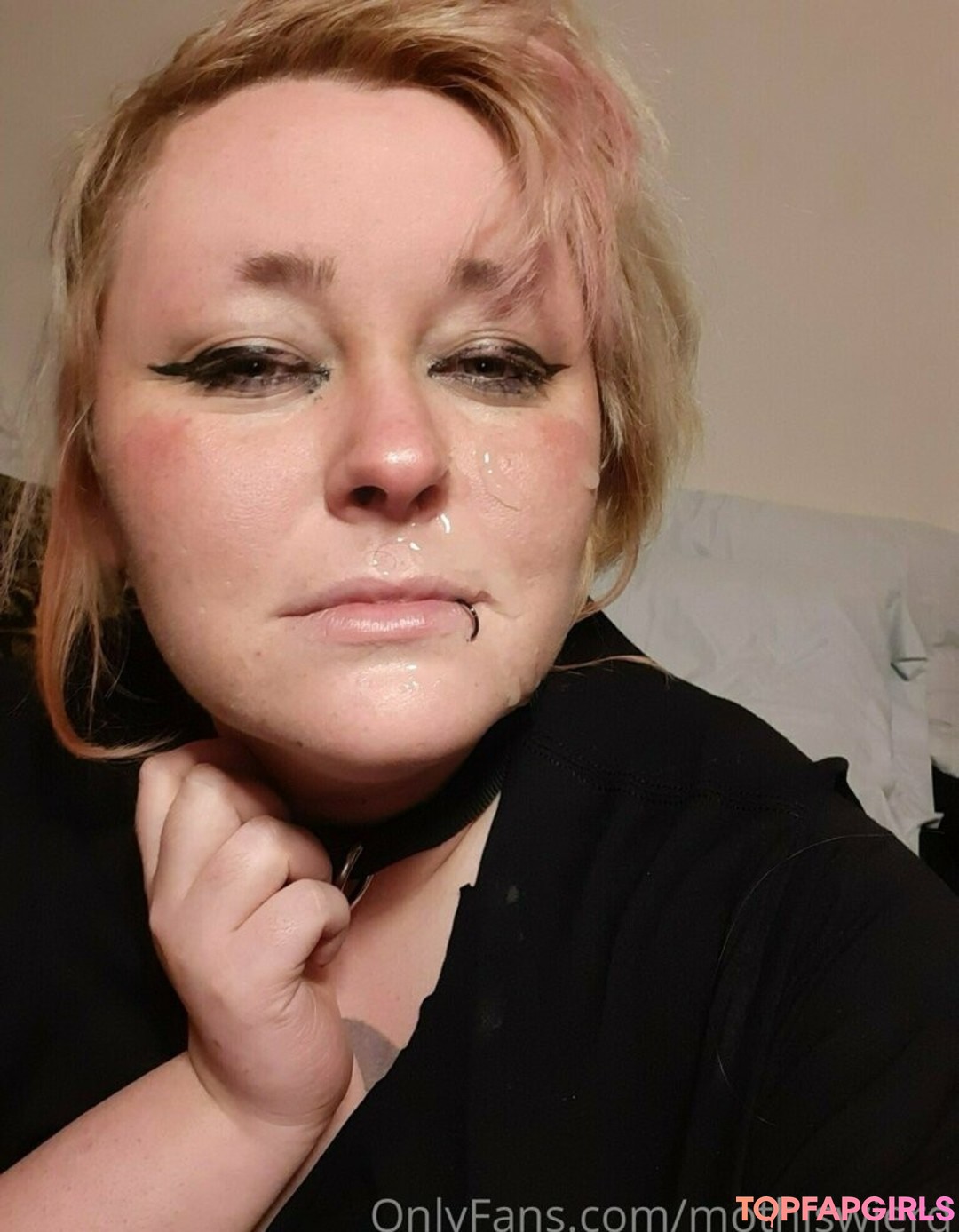 Foto desnuda filtrada de OnlyFans de Mothisweird #49 Foto desnuda filtrada de OnlyFans de Mothisweird #49