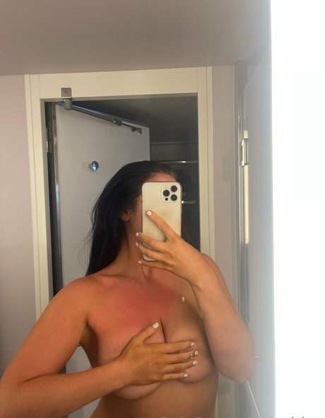 Foto desnuda filtrada de OnlyFans de Caitjxo