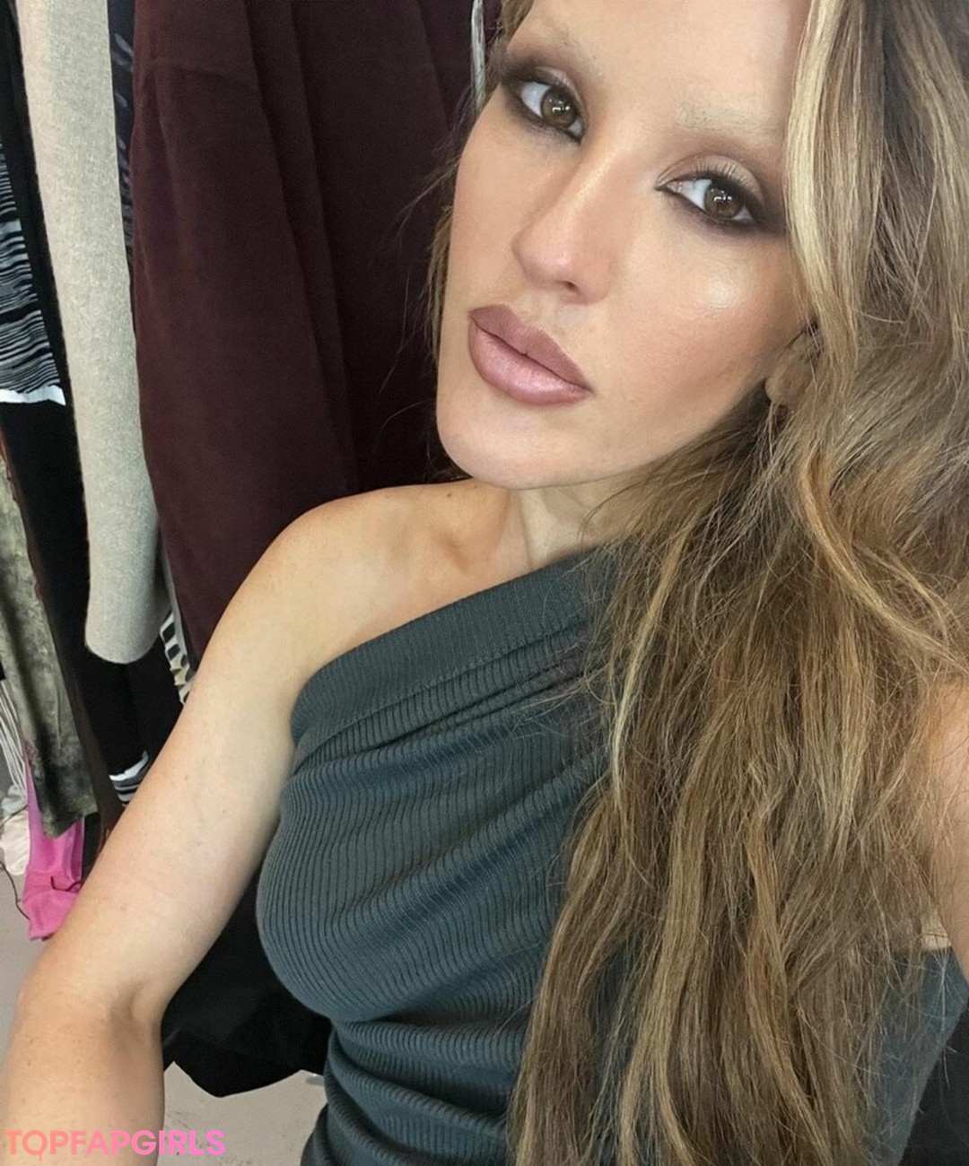 Foto desnuda filtrada de OnlyFans de Ellie Goulding #109 Foto desnuda filtrada de OnlyFans de Ellie Goulding #109