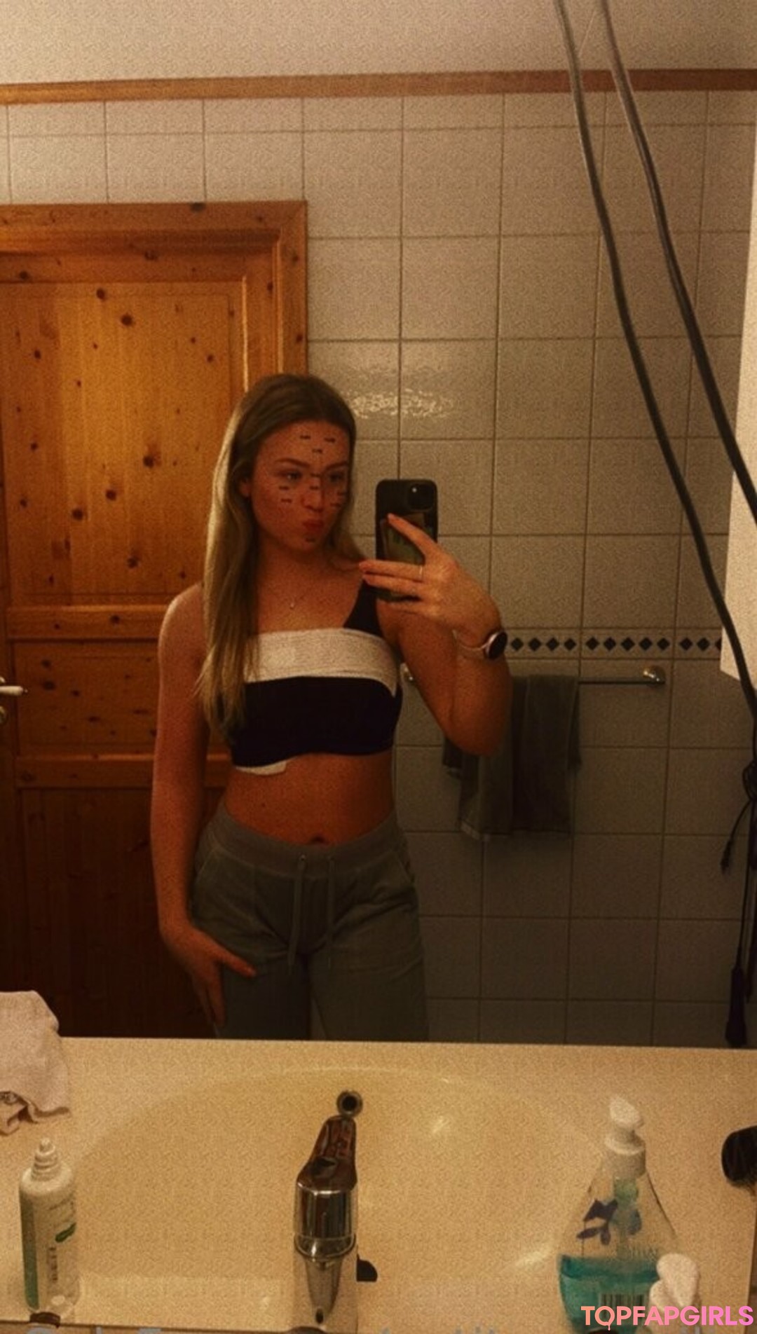 Foto desnuda filtrada de OnlyFans de Petitesexysilje #83 Foto desnuda filtrada de OnlyFans de Petitesexysilje #83
