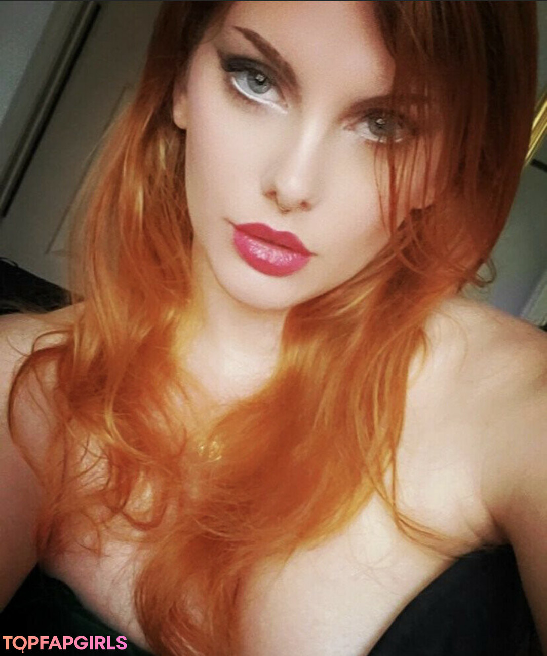 Foto desnuda filtrada de OnlyFans de Rainia Belle #69 Foto desnuda filtrada de OnlyFans de Rainia Belle #69