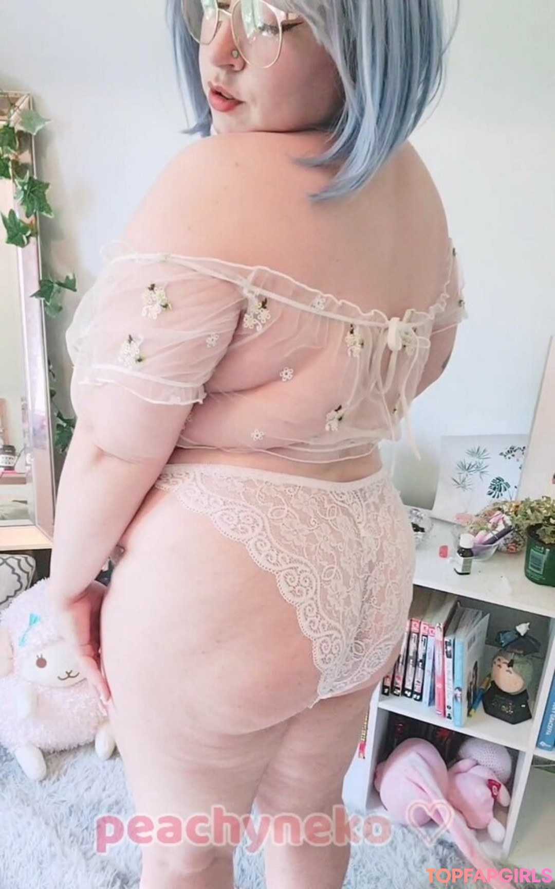 Foto desnuda filtrada de OnlyFans de Peachyneko #110 Foto desnuda filtrada de OnlyFans de Peachyneko #110