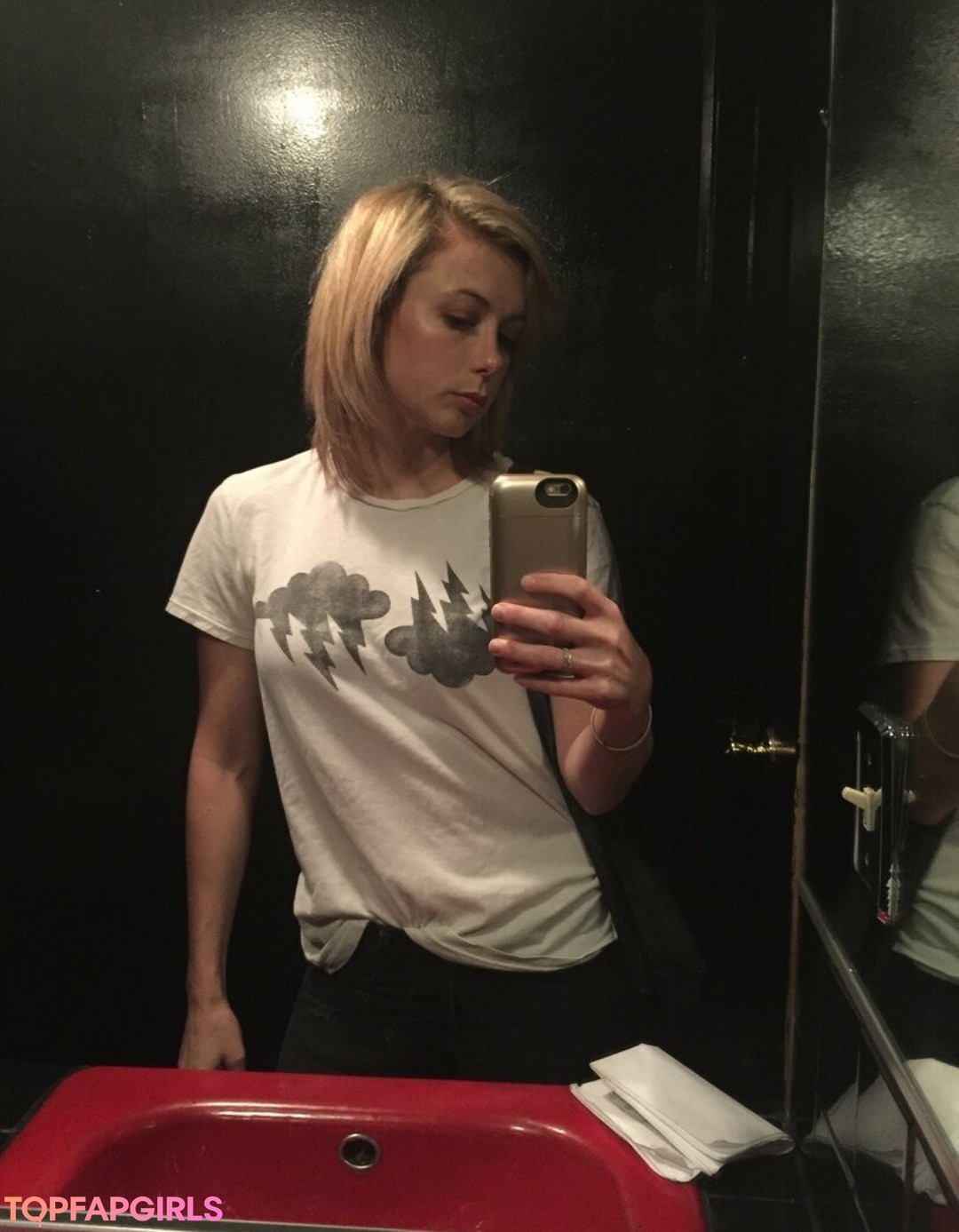 Foto desnuda filtrada de OnlyFans de Iliza Shlesinger #28 Foto desnuda filtrada de OnlyFans de Iliza Shlesinger #28