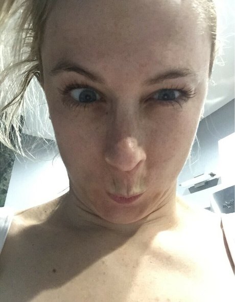 Foto desnuda filtrada de OnlyFans de Iliza Shlesinger