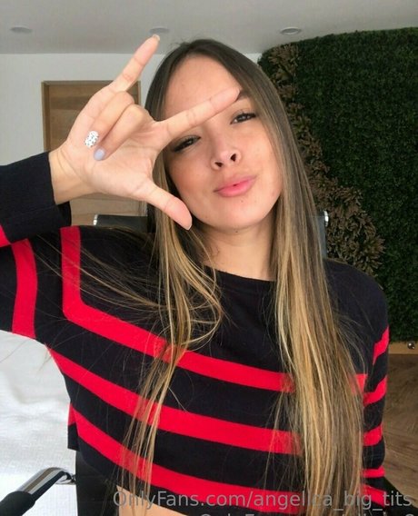 Angelica_big_tits