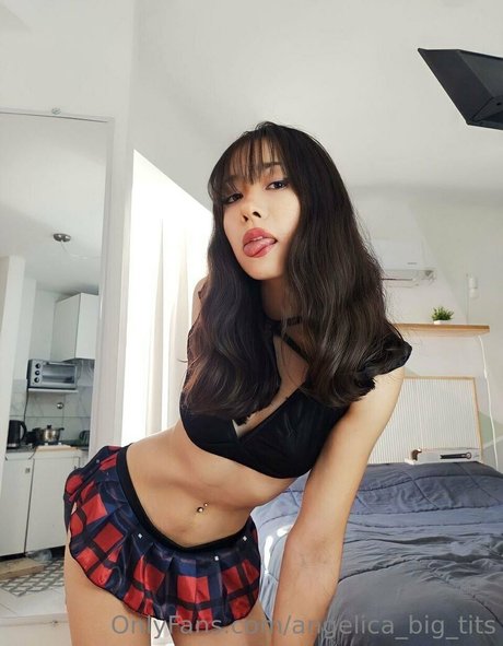 Angelica_big_tits