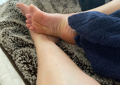 Foto desnuda filtrada de OnlyFans de Legsfeetrepeat