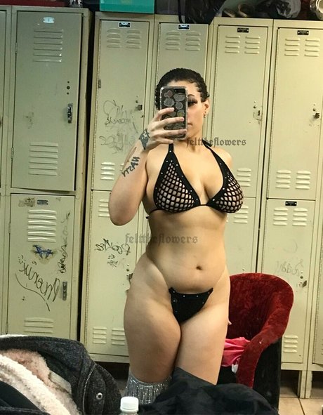 Foto desnuda filtrada de OnlyFans de Flowers