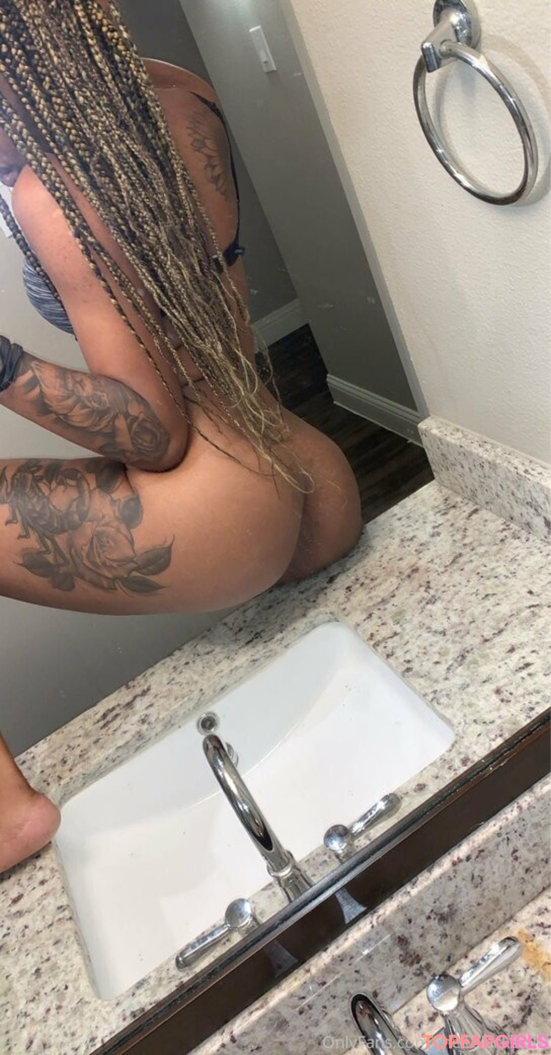 Foto desnuda filtrada de OnlyFans de Bootyfulkey #26 Foto desnuda filtrada de OnlyFans de Bootyfulkey #26