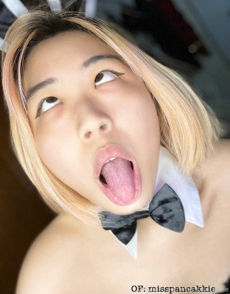 Foto desnuda filtrada de OnlyFans de Sacredsword429