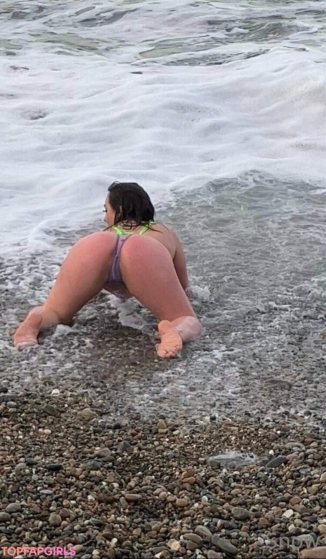 Foto desnuda filtrada de OnlyFans de Snowbunnygang420 #46 Foto desnuda filtrada de OnlyFans de Snowbunnygang420 #46