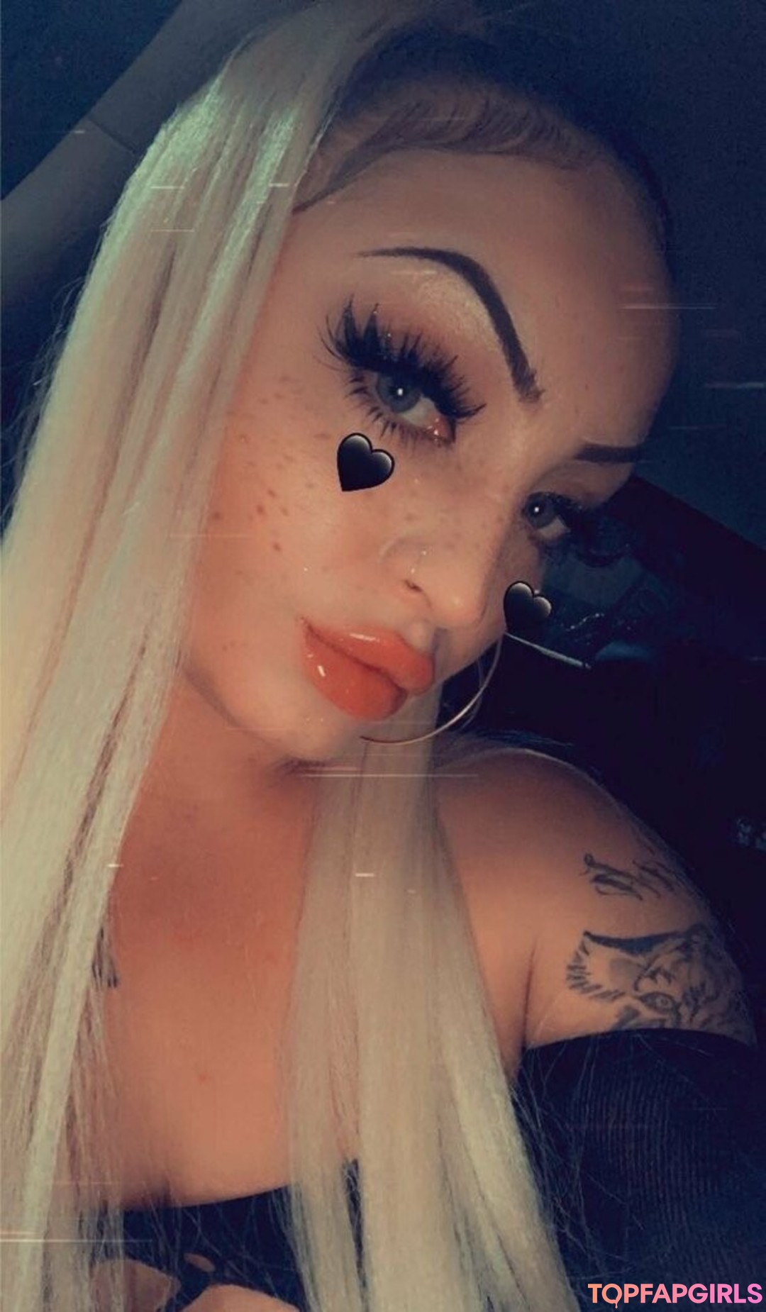 Foto desnuda filtrada de OnlyFans de Snowbunnygang420 #5 Foto desnuda filtrada de OnlyFans de Snowbunnygang420 #5