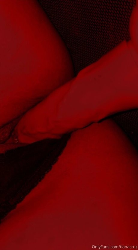 Foto desnuda filtrada de OnlyFans de Tianacruz