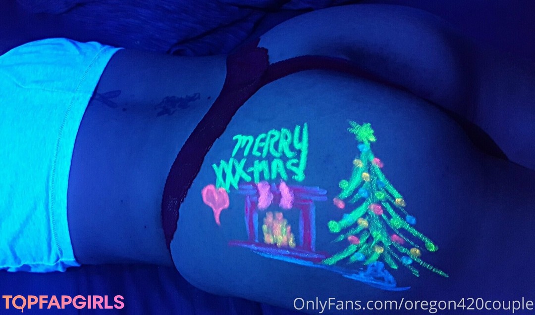 Foto desnuda filtrada de OnlyFans de Oregon420couple #33 Foto desnuda filtrada de OnlyFans de Oregon420couple #33