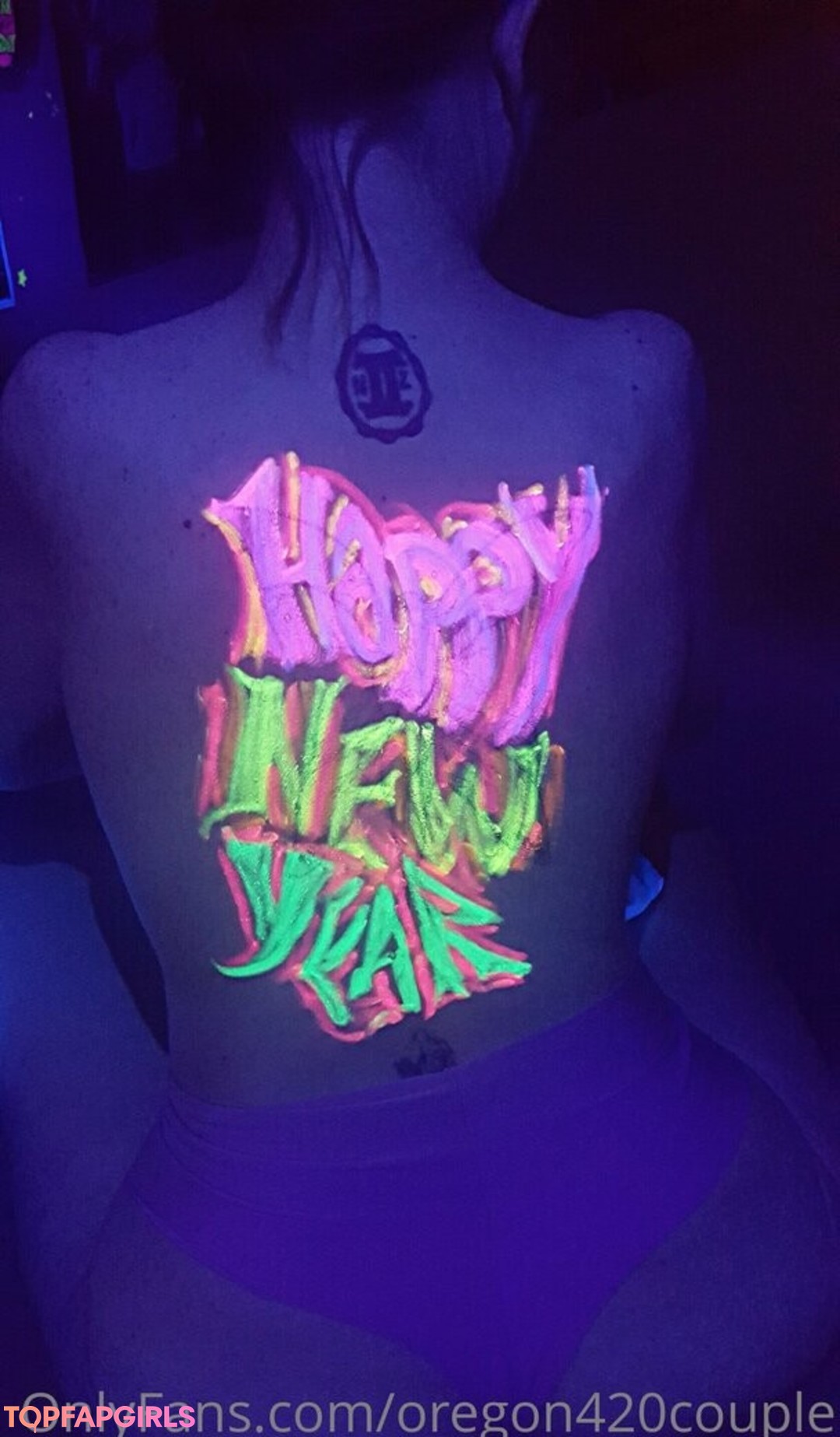 Foto desnuda filtrada de OnlyFans de Oregon420couple #45 Foto desnuda filtrada de OnlyFans de Oregon420couple #45