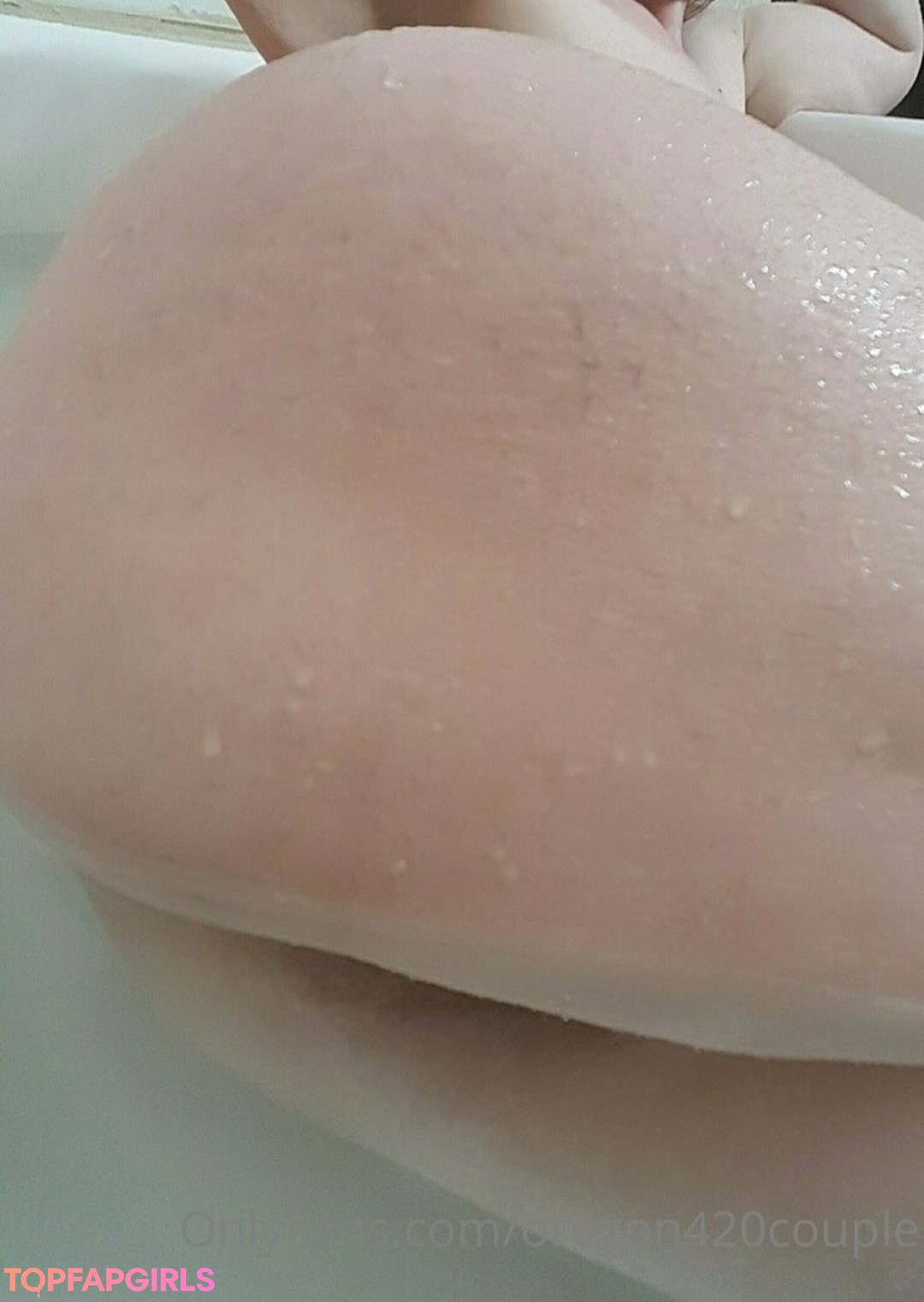 Foto desnuda filtrada de OnlyFans de Oregon420couple #47 Foto desnuda filtrada de OnlyFans de Oregon420couple #47