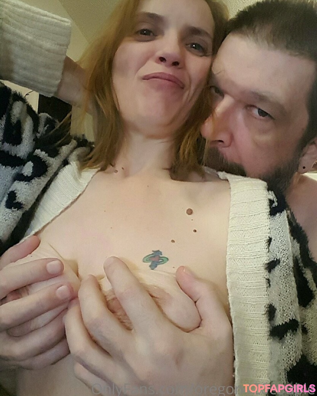 Foto desnuda filtrada de OnlyFans de Oregon420couple #61 Foto desnuda filtrada de OnlyFans de Oregon420couple #61