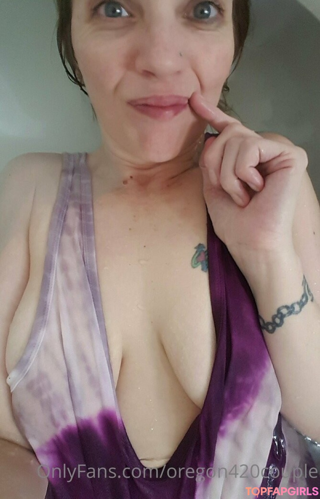 Foto desnuda filtrada de OnlyFans de Oregon420couple #75 Foto desnuda filtrada de OnlyFans de Oregon420couple #75