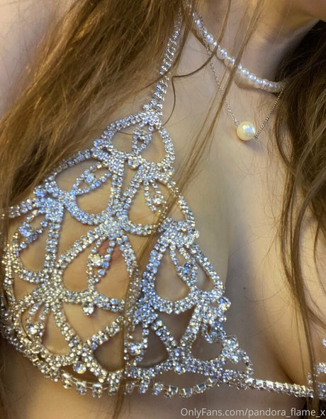 Foto desnuda filtrada de OnlyFans de Pandoraflamex