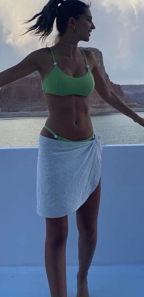 Foto desnuda filtrada de OnlyFans de Renee Maudlena Noe