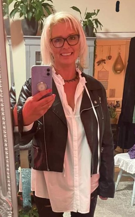 Jo Guest