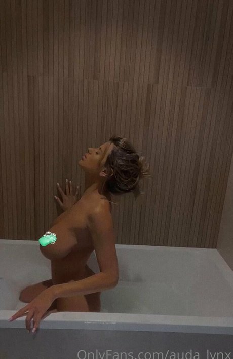 Foto desnuda filtrada de OnlyFans de Nozapret