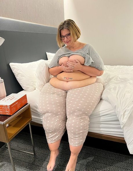 Foto desnuda filtrada de OnlyFans de Bigbootyasshley