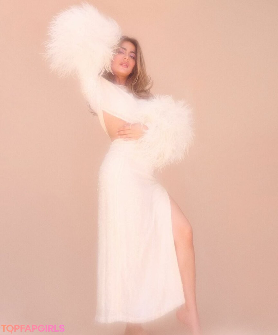 Foto desnuda filtrada de OnlyFans de Emeraude Toubia #111 Foto desnuda filtrada de OnlyFans de Emeraude Toubia #111