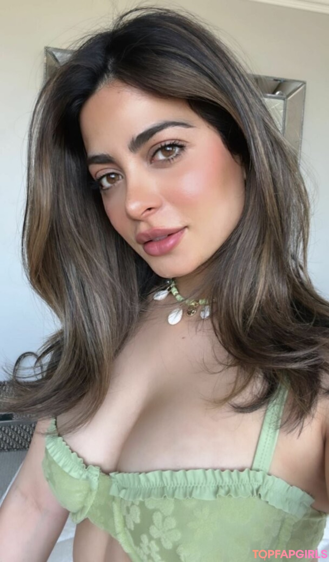 Foto desnuda filtrada de OnlyFans de Emeraude Toubia #52 Foto desnuda filtrada de OnlyFans de Emeraude Toubia #52