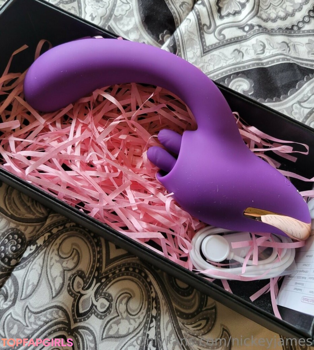 Foto desnuda filtrada de OnlyFans de Nickeyjames #71 Foto desnuda filtrada de OnlyFans de Nickeyjames #71