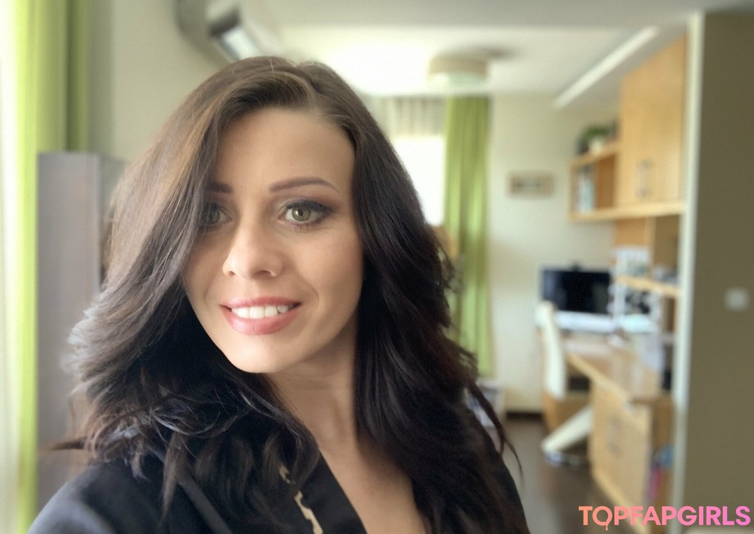 Foto desnuda filtrada de OnlyFans de Vickyloveporn #39 Foto desnuda filtrada de OnlyFans de Vickyloveporn #39