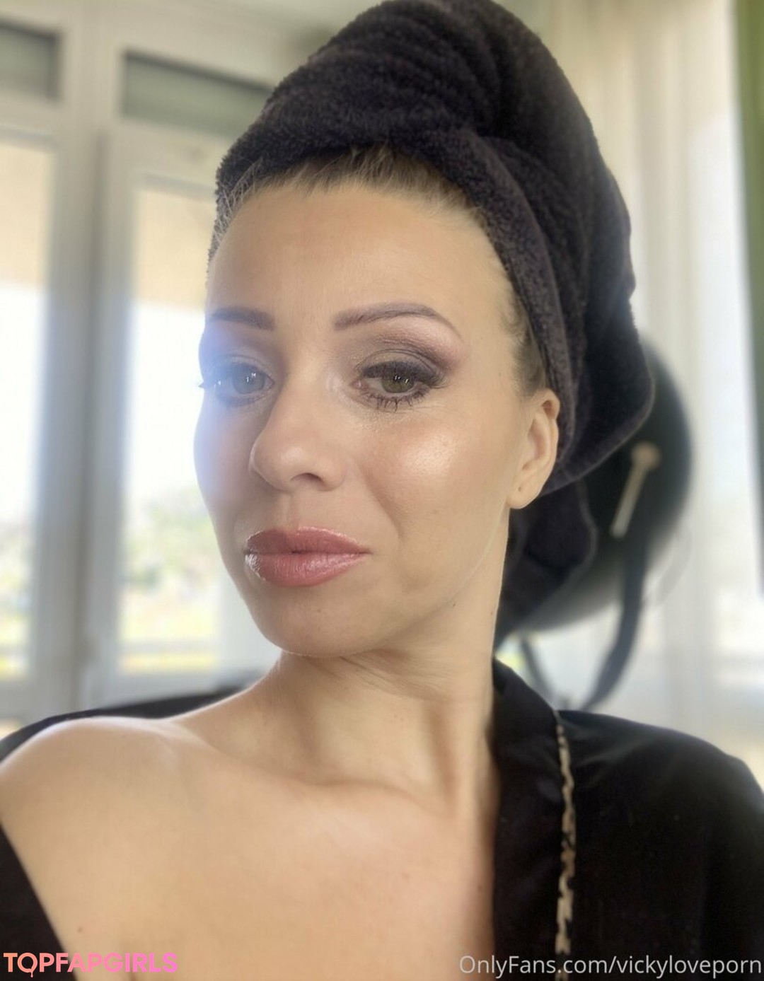 Foto desnuda filtrada de OnlyFans de Vickyloveporn #40 Foto desnuda filtrada de OnlyFans de Vickyloveporn #40