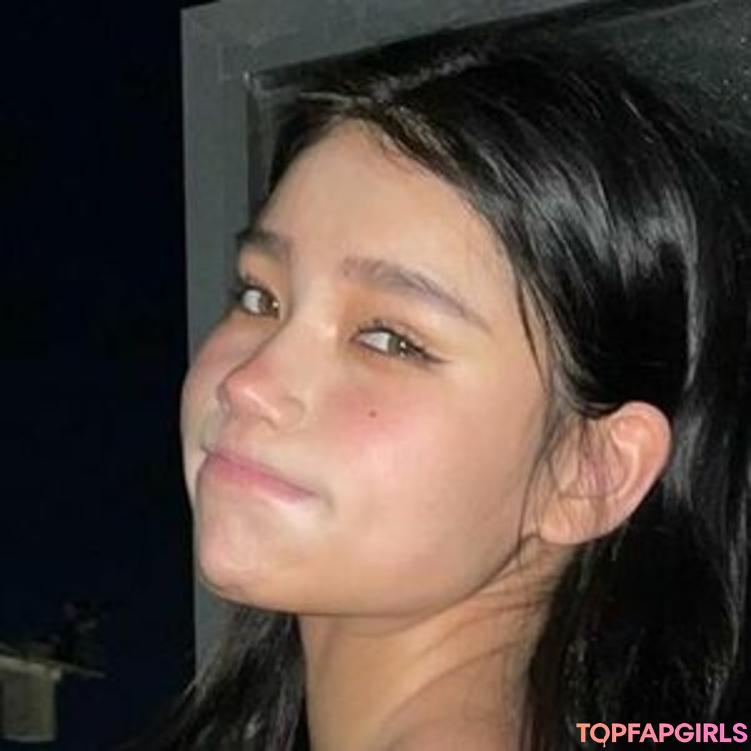 Foto desnuda filtrada de OnlyFans de Hannah Kae #24 Foto desnuda filtrada de OnlyFans de Hannah Kae #24