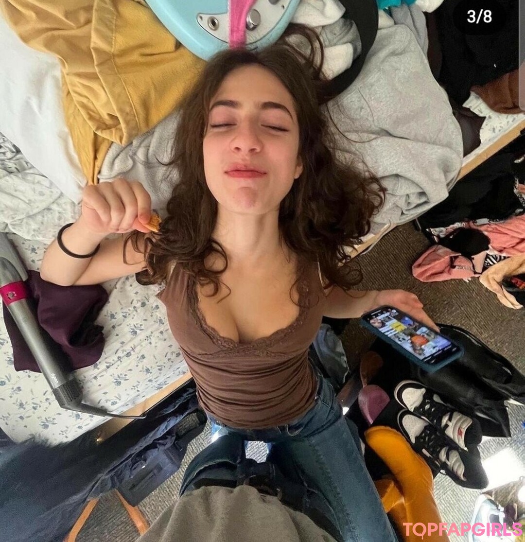 Foto desnuda filtrada de OnlyFans de Bella Ossi #27 Foto desnuda filtrada de OnlyFans de Bella Ossi #27