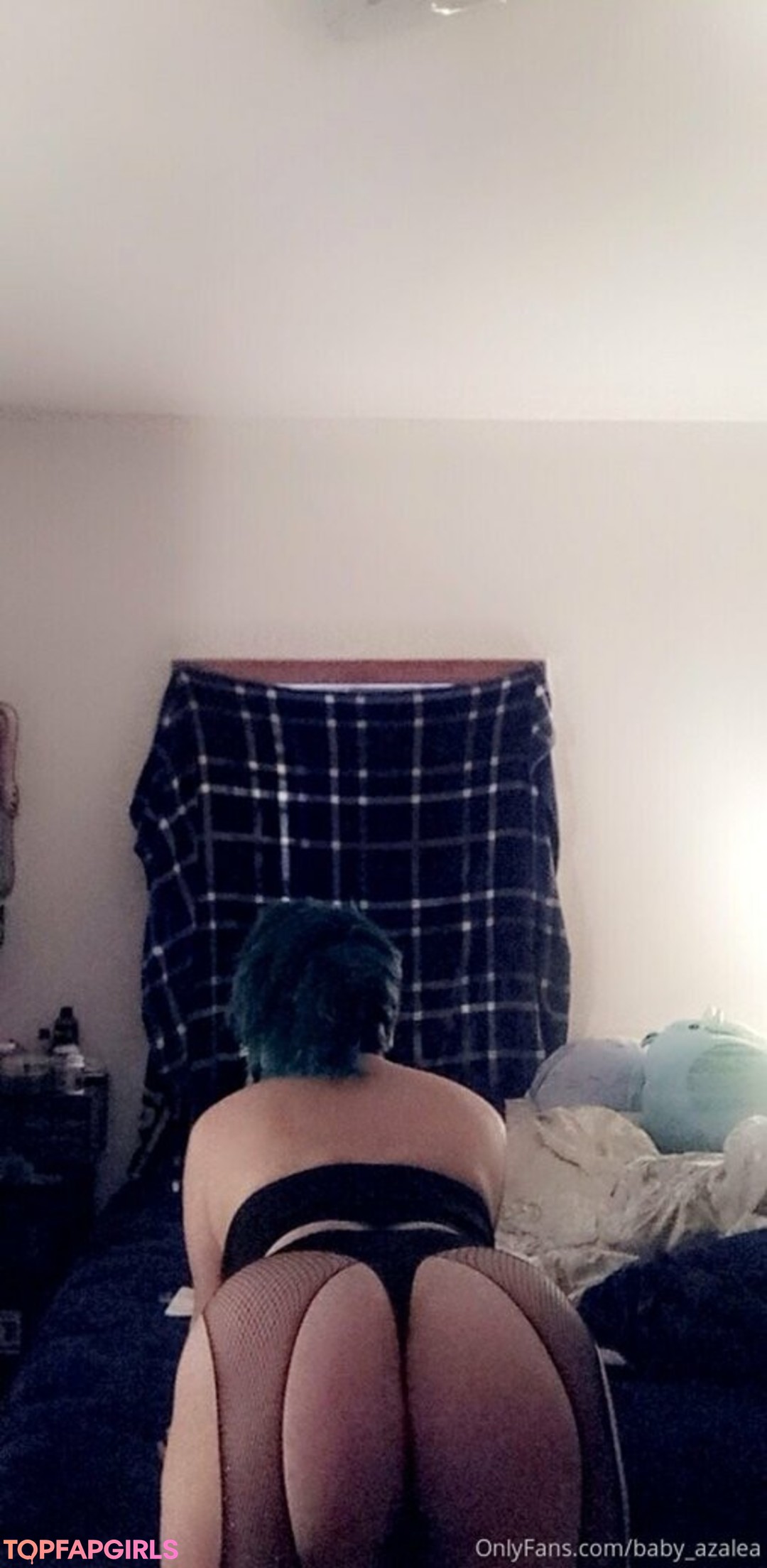 Foto desnuda filtrada de OnlyFans de Babyazalea #13 Foto desnuda filtrada de OnlyFans de Babyazalea #13