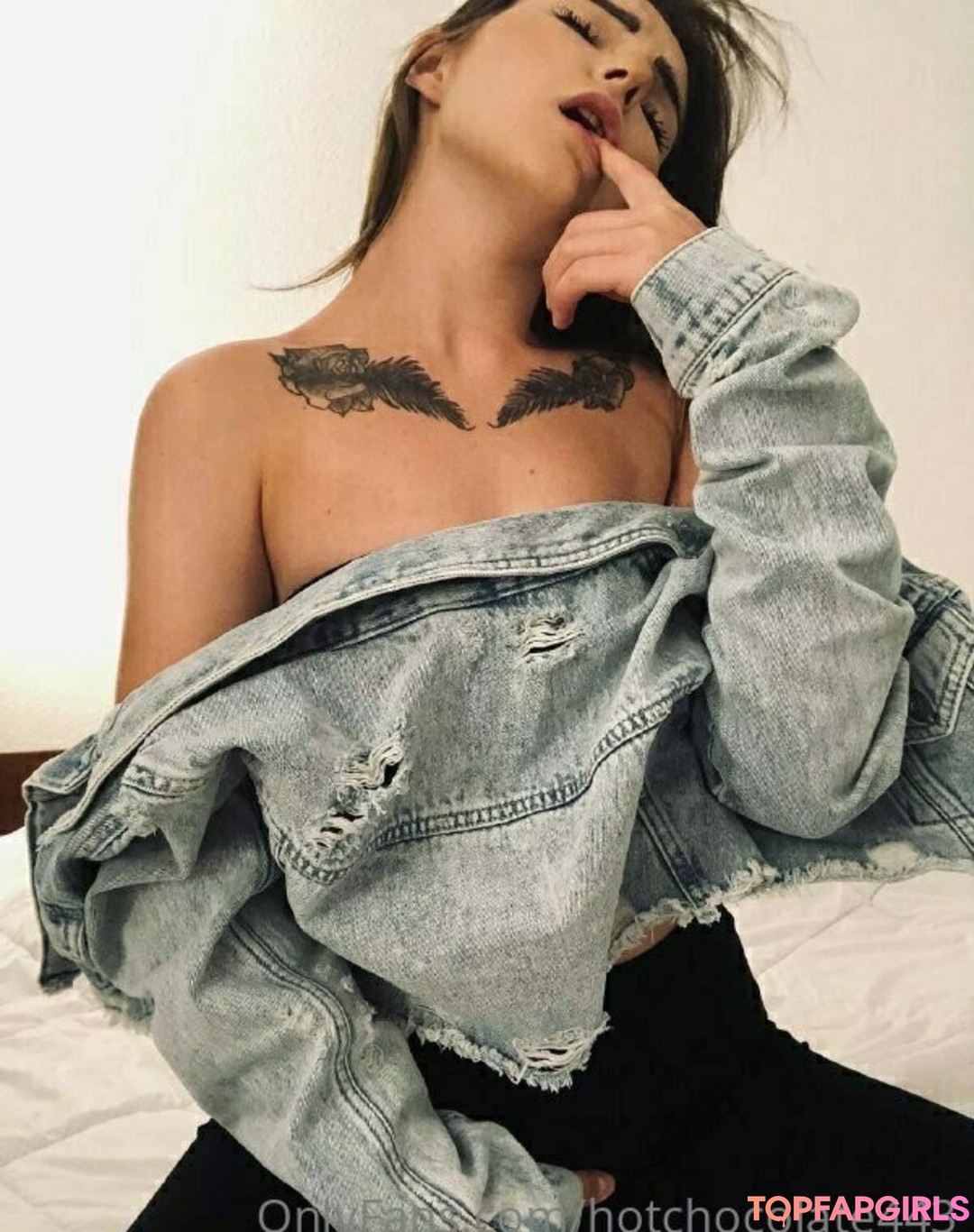 Foto desnuda filtrada de OnlyFans de Hotchocolate443 #18 Foto desnuda filtrada de OnlyFans de Hotchocolate443 #18