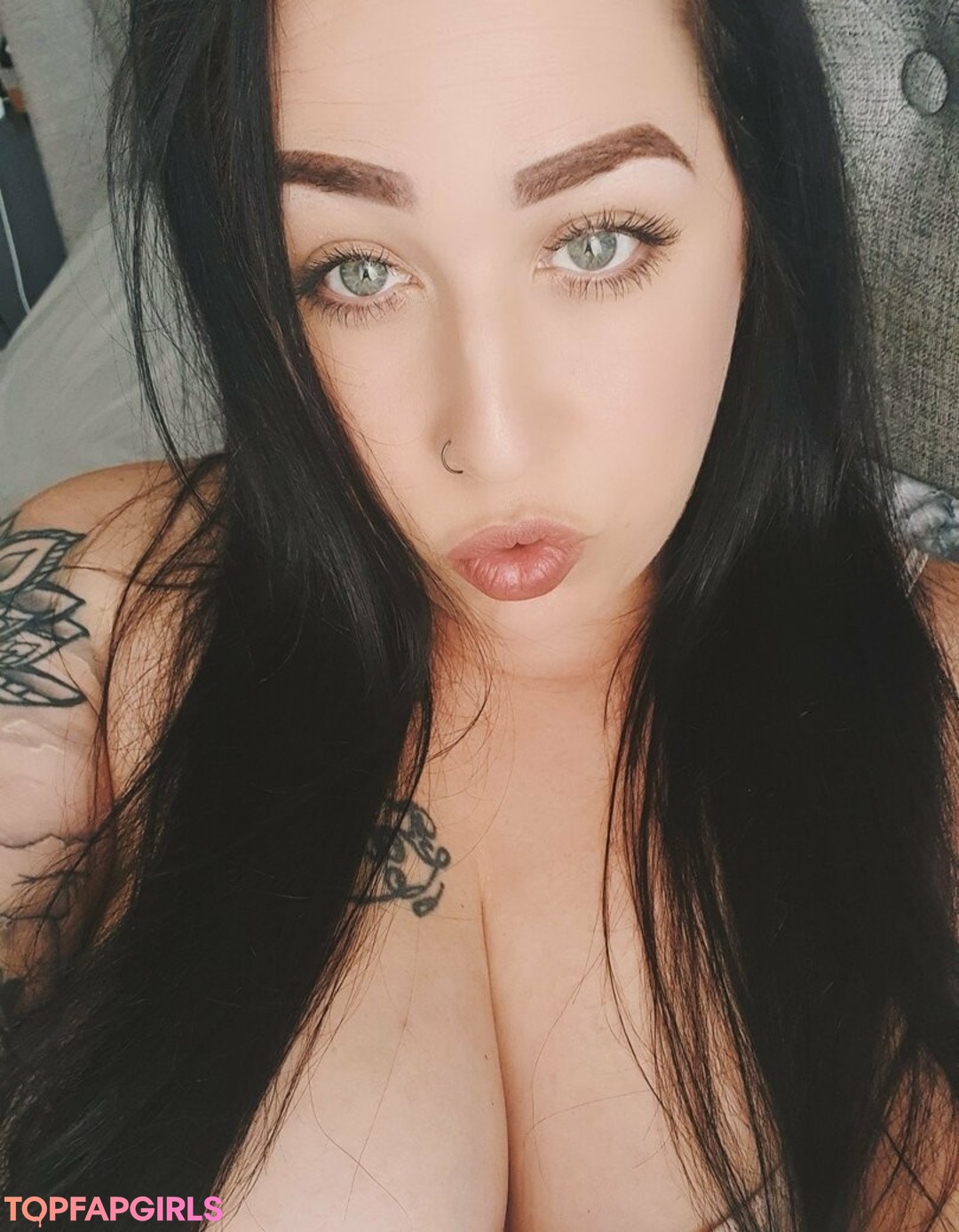 Foto desnuda filtrada de OnlyFans de Creammyholes #44 Foto desnuda filtrada de OnlyFans de Creammyholes #44