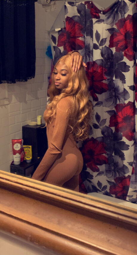 Niyahnicole