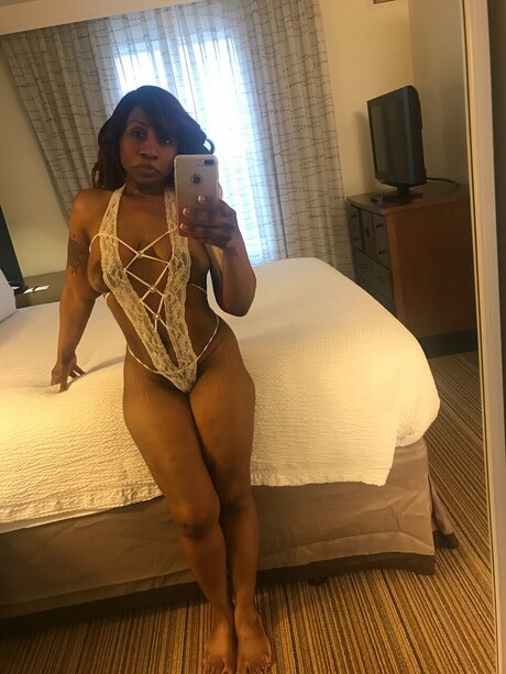 Foto desnuda filtrada de OnlyFans de Clittoria