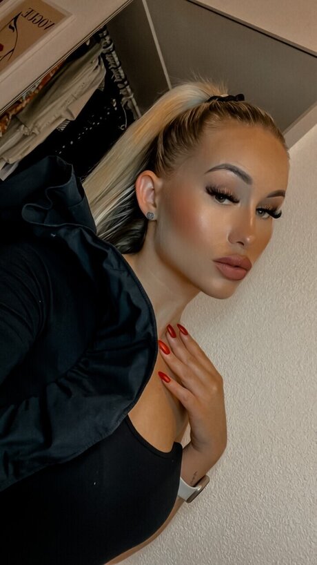 Foto desnuda filtrada de OnlyFans de Anastasia