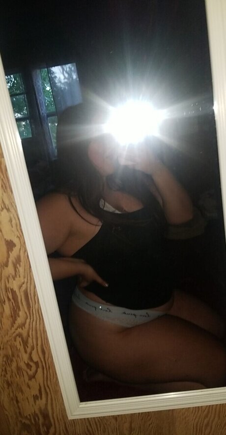 Foto desnuda filtrada de OnlyFans de Baby