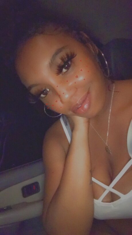 Foto desnuda filtrada de OnlyFans de Mzpoohie