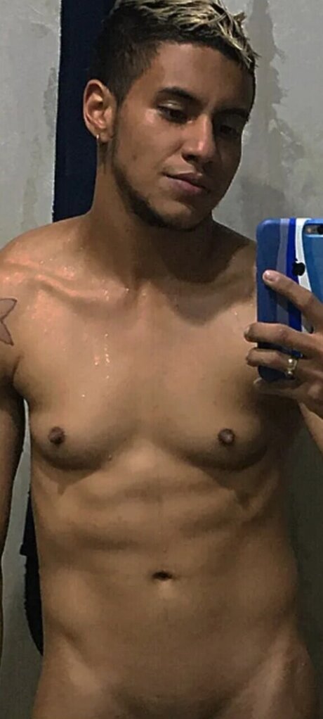 Foto desnuda filtrada de OnlyFans de Gero Hamann